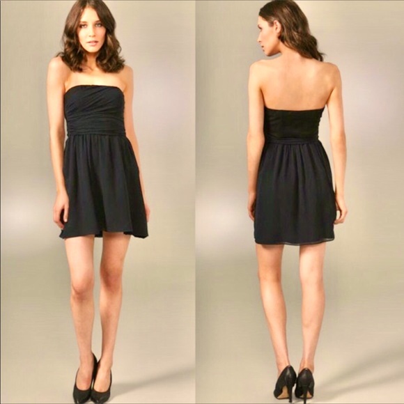 Theory Dresses & Skirts - Theory Silk Fredrica Strapless LBD 🌟NWT